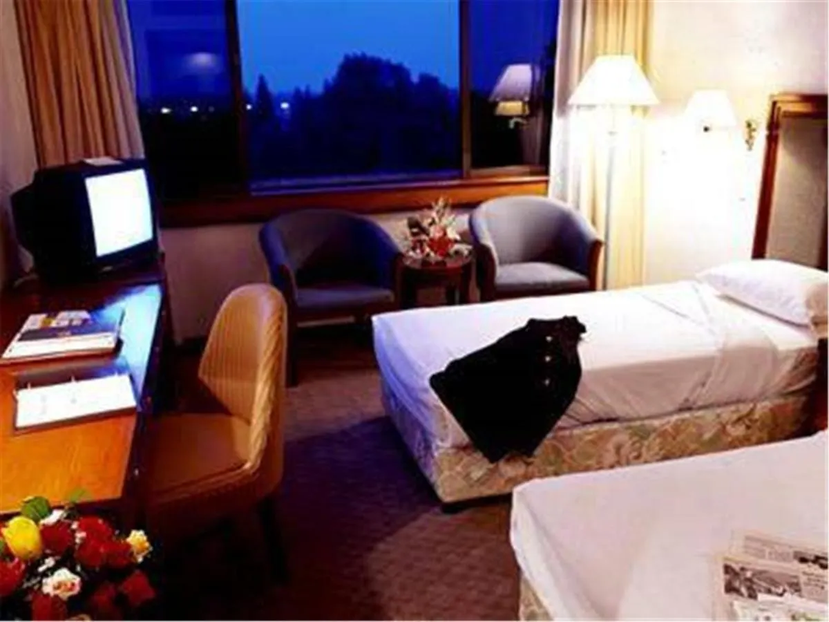 Cypress Hotel Jin Jiang Shanghai 4*,  China